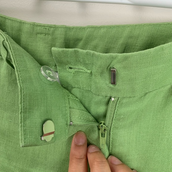 Green capris pants - Picture 2 of 5